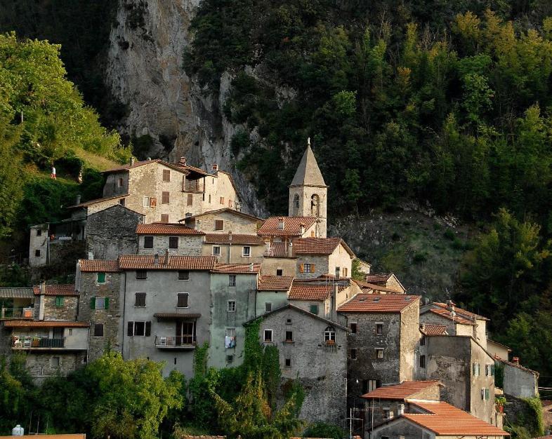 Elena Equi Terme